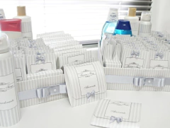 Caixa Kit Toalete Premium na internet