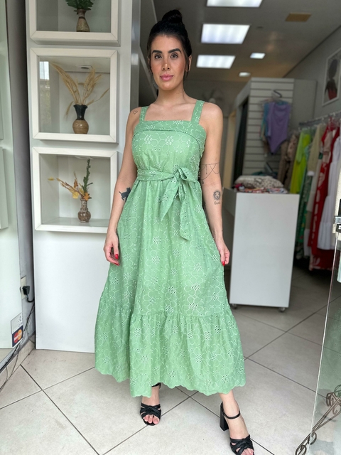 vestido midi em lese
