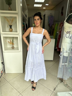 vestido midi em lese na internet