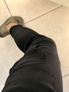 calça jogger cargo preta