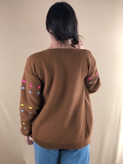 Cardigan marrom detalhes na manga - comprar online