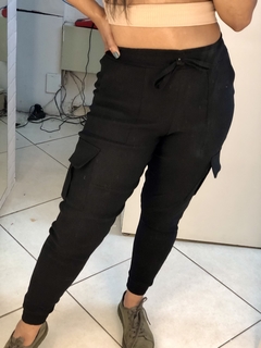 Imagem do calça jogger cargo preta