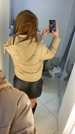 Jaqueta nude peluciada por dentro - comprar online