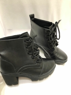 bota cano curto preta