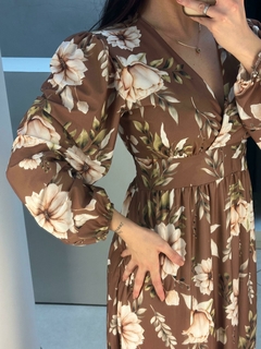 Vestido longo manga comprida em poliéster - comprar online