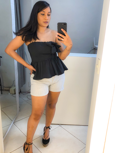 cropped tomara que caia lastex nas costas preto