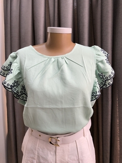 Blusa manga bordada