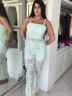 conjunto verde calça e blusa