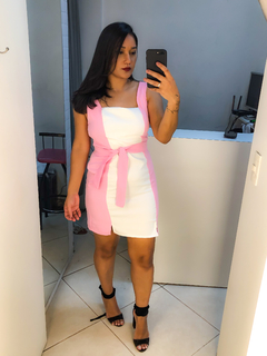 vestido em alfaiataria rosa com branco - comprar online