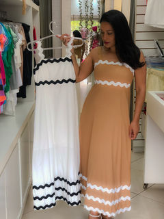 Imagem do Vestido midi detalhes em cianinha