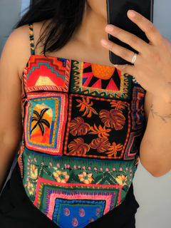 cropped assimétrico estampado na internet