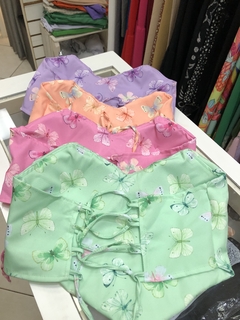 Cropped verde com barbatana estampa borboleta - comprar online