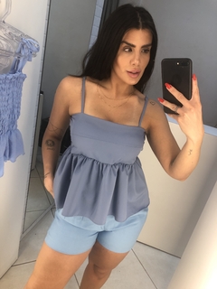 short fivela dourada azul claro - comprar online