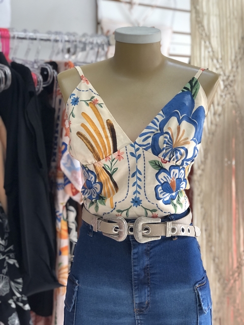 Cropped decotado estilo farm