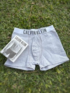 Calvin Letras Grandes - Casa Luli
