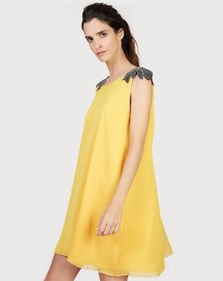 Color amarillo