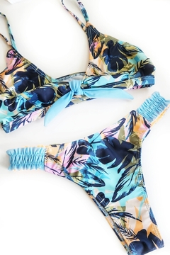 CORPIÑO TOP DEPORTIVO CON NUDO CAPRI - Lolet