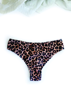 BOMBACHA MEDIA COLA CON RECORTES NEW ANIMAL PRINT - comprar online