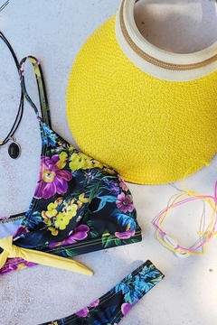 VISERA DE RAFIA AMARILLO en internet