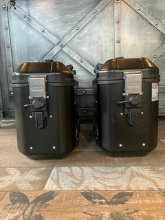 BAÚLES LATERALES GIVI DOLOMITI 36L en internet