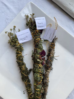 Ramitos de Flores y Hierbas Aromáticas