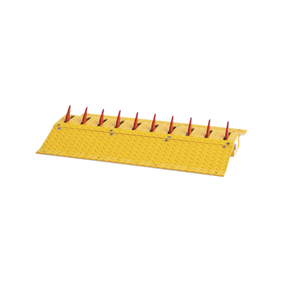 DKS DOORKING Picos poncha llantas autónomo / No requiere barrera vehicular / Para delimintar dirección de tráfico vehicular / Compatible con 1601-088 / Mide 90cm (3ft) / Fácil instalación de sobreponer 1610-087