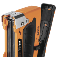 KLEIN TOOLS Engrapadora para Cables de Voz, Datos y Video (UTP) a Madera / Tablaroca. Compatible con grapas 450-001, 450-002, 450-003 450-100 en internet