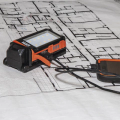 KLEIN TOOLS Lámpara de LED para Trabajo Personal, Recargable y Magnética (53 x 130 x 42 mm). 2 Potencias a elegir. Puede Cargar Smartphone 56-403 - online store