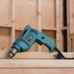 MAKITA Taladro 120 Vca (3/8") velocidad variable de 0 a 2500 RPM, Potencia 530 W. incluye llave de mandril 64-07 on internet