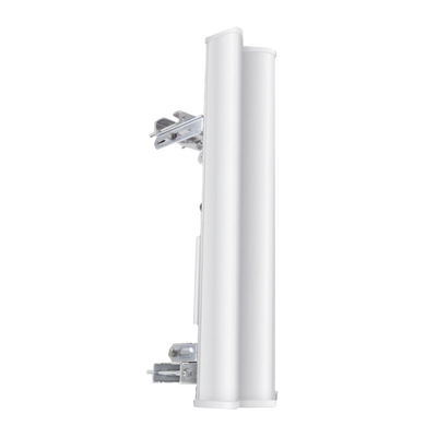 UBIQUITI NETWORKS Antena sectorial para radio estaciones base airMAX de 120 grados de cobertura horizontal, 2 GHz (2.3-2.7 GHz) de 15 dBi MOD: AM-2G15-120