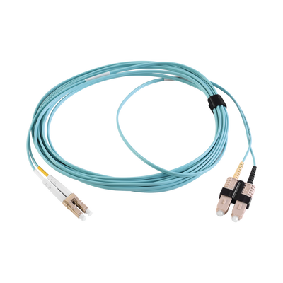 SIEMON Jumper de Fibra Óptica Multimodo 50/125 XGLO OM3, LC-SC Duplex, OFNR, Color Aqua, 2 Metros MOD: FJ2-LCSC5L-02AQ