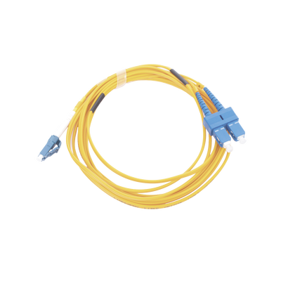 LINKEDPRO BY EPCOM Jumper de Fibra Óptica Monomodo 9/125 LC/UPC-SC/UPC, PVC, 2.0 mm, Dúplex, amarillo, 3 metros MOD: LP-FO-D-LCU-SCU-03