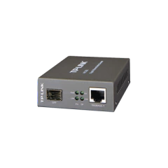 TP-LINK Convertidor Multimedia SFP Gigabit, 1 Puerto RJ45 1000 Mbps, 1 Puerto SFP, en fibra multimodo o fibra monomodo MOD: MC220L