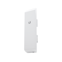 UBIQUITI NETWORKS NanoStation airMAX M2 CPE, hasta 150 Mbps, frecuencia 2 GHz (2412-2462 MHz) con antena integrada de 11 dBi MOD: NSM2