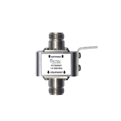 PCTEL Protector Coaxial con ceja frontal, conectores N hembra MOD: PCTBWS07