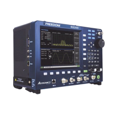 FREEDOM COMMUNICATION TECHNOLOGIES Analizador Profesional para Sistemas de Radiocomunicación Ultra Portátil, 250 kHz-1 GHz. MOD: R8200