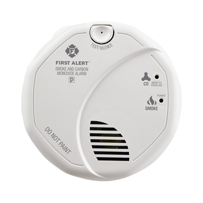 FIRST ALERT Detector Combo de Humo/CO, 120 Vca, No Requiere Panel, Con Batería de Respaldo, Sensor Inteligente de Falsas Alarmas MOD: SC7010B