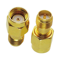 EPCOM TITANIUM Adaptador-Extensión, de SMA Macho Inverso a SMA Hembra Inverso, Oro/ Oro/ Teflón, MOD: TT-SM-0021