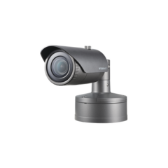 Hanwha Techwin Wisenet Cámara IP Tipo Bala 5MP Lente Fijo 3.7 MM IR 30M H.265, H.264, WDR 120DB, HLC, Doble SD CARD 12VDC/24VAC, POE, IP67, IK10, Conteo de Personas MOD: XNO-8020R