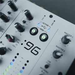 XONE:96 ALLEN & HEATH Mezcladora de audio - Potente y profesional con excelentes atributos de sonido