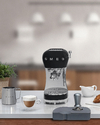 Smeg® Cafetera Espresso Negra (ECF02BLEU) - Cook Inc. - The Culinary Store