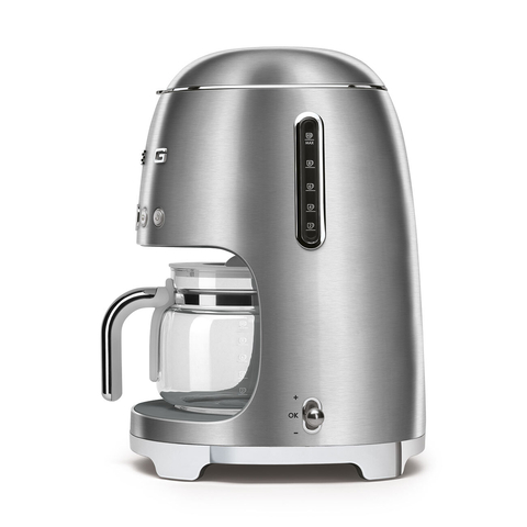 Smeg® Cafetera De Filtro Cromada (DCF02SSAR) en internet