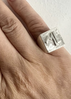 Square Ring on internet