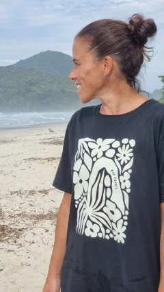 Remera Itamambuca Negro