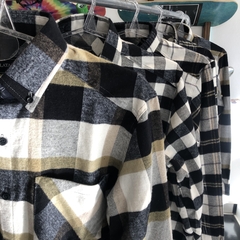 Camisa leñadora en internet