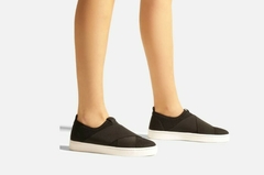 Tênis Slip On Preto Arezzo na internet