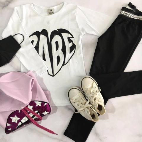 Remera BABE Black