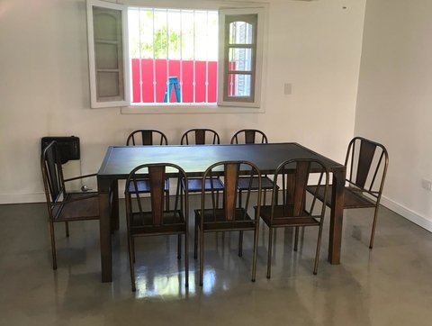 MESA DE HIERRO Y CHAPA