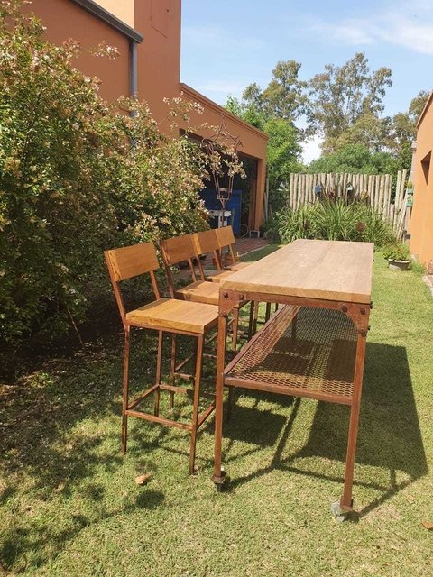 BARRA DE HIERRO Y MADERA