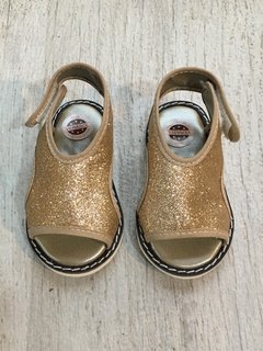 Sandalia glitter oro